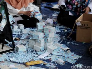 Anak Mantan Pegawai Dukcapil Jual Blangko e-KTP Pakai 3 Akun Anak Mantan Pegawai Dukcapil Jual Blangko e-KTP Pakai 3 Akun