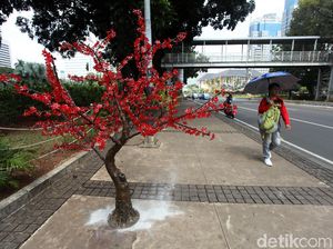 Sandi: Pohon Imitasi Inisiatif Sudin untuk City Beautification Sandi: Pohon Imitasi Inisiatif Sudin untuk City Beautification