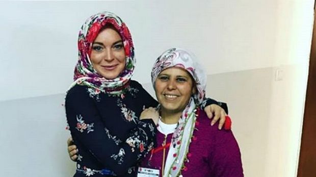 Pesona Lindsay Lohan yang Cantik dan Menawan