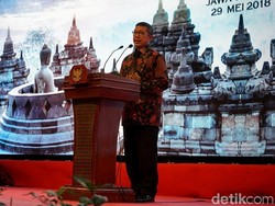 Hadiri Puncak Perayaan Waisak, Menag: Kembalikan Esensi Beragama