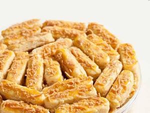 Masih Ngidam Kue Lebaran Tapi Takut Gemuk? Coba 4 Tips Ini Masih Ngidam Kue Lebaran Tapi Takut Gemuk? Coba 4 Tips Ini