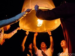 Waisak: Melawan Benci dengan Maitri Karuna