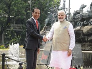 Jokowi Sambut PM India dengan Layangan dan Budaya Hindu