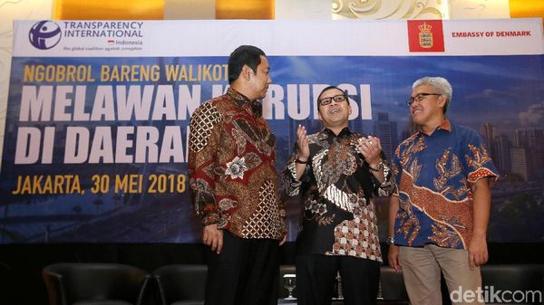 Diskusi Melawan Korupsi di Daerah