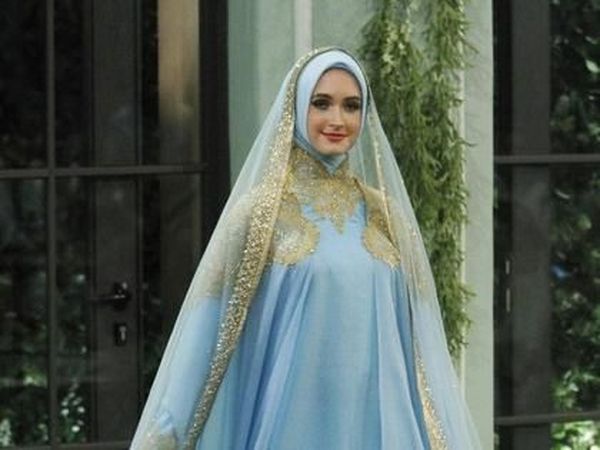 Foto: 15 Inspirasi Busana Lebaran dari Desainer Indonesia