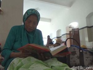 Ratusan Lansia Mendadak Nyantri di PP Darul Ulum Jombang
