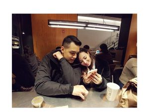 Makin Mesra, Ini Potret Asmirandah dan Jonas Rivanno Ketika Kulineran Bersama