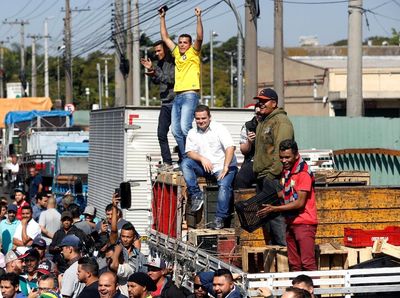 Harga Solar Naik, Supir Truk Demo Besar-Besaran di Brasil