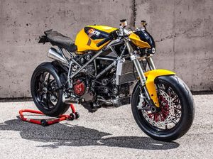 Ducati 848 Telanjang Ini Keren Tidak?