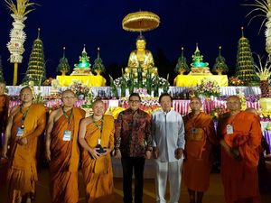 Waisak, Sekjen PDIP Minta Setiap Pemimpin Tebar Optimisme Waisak, Sekjen PDIP Minta Setiap Pemimpin Tebar Optimisme