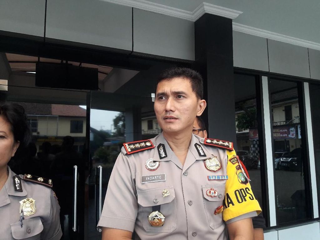 Pesan Kapolres Bekasi soal Oknum yang Memaki Pedagang Nasi Bebek Pesan Kapolres Bekasi soal Oknum yang Memaki Pedagang Nasi Bebek