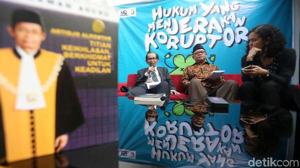 Artidjo Berbagi Tips Membuat Jera Koruptor