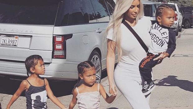 5 Tips Atasi Jet Lag Saat Bawa Balita seperti Kim Kardashian/ 