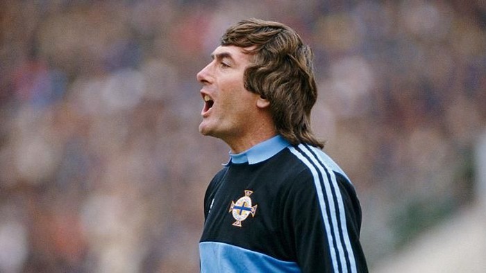 BUCHAREST, ROMANIA - OCTOBER 16: Pat Jennings of Northern Ireland in action during a FIFA 1986 World Cup qualifier between Romania and Northern Ireland on October 16, 1985 in Bucharest, Romania. Jennings played 119 games for his country as well as club football for Watford, Spurs and Arsenal. (Photo by Mike King/Allsport/Getty Images)