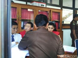 Berkas Perkara Penipuan Selebgram Angela Lee Sudah P21