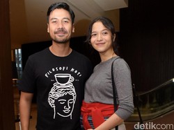 Cinta Chicco Jerikho dan Putri Marino, dari SMP hingga Supermarket