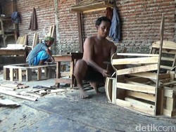 Jelang Lebaran, Pengusaha Mebel di Pasuruan Raup Untung