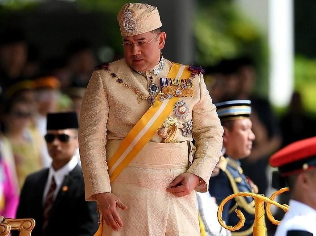 Raja Malaysia Lengser Usai Nikahi Model, Penggantinya Dipilih 24 Januari Raja Malaysia Lengser Usai Nikahi Model, Penggantinya Dipilih 24 Januari