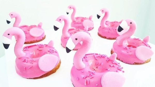Serba Pink! Ini Biskuit dan Cupcake Bertema Flamingo yang Bikin Gemas
