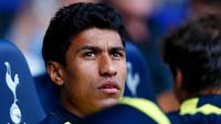Paulinho pernah disebut menjadi pembelian gagal Tottenham Hotspur. Usai bangkit di Guangzhou Evergrande dan Barcelona, dia menjadi gelandang andalan Brasil yang dibawa ke Rusia. (Foto: Julian Finney/Getty Images)