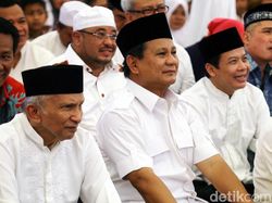 Prabowo-Amien Umrah Temui Rizieq Dinilai Cari Dukungan Pilpres