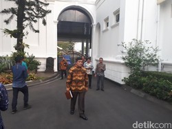 Jokowi Undang Lembaga Survei hingga Pakar Politik, Ini yang Dibahas