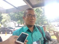 Dilaporkan PKPI, Komisioner KPU Penuhi Panggilan Polisi