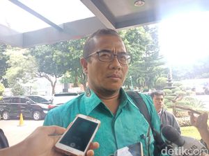 Dilaporkan PKPI, Komisioner KPU Penuhi Panggilan Polisi Dilaporkan PKPI, Komisioner KPU Penuhi Panggilan Polisi