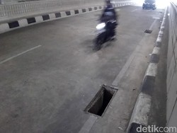 Tutup Gorong-gorong Raib, Underpass Mampang Jadi Bolong-bolong