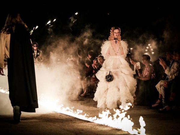 Foto: Hiii.. Gucci Gelar Fashion Show di Kuburan Kuno