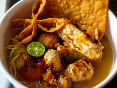 Gurih Banget! 10 Bakwan Malang Komplet yang Mantap Buat Berbuka