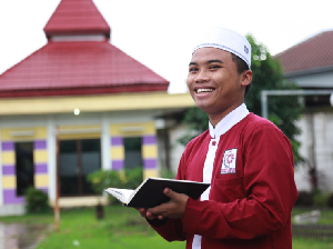 Berbekal Surat At-Takatsur, Santri Ini Jadi Imam di Taiwan Berbekal Surat At-Takatsur, Santri Ini Jadi Imam di Taiwan