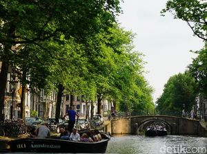 Amsterdam yang Hidup dari Kanal