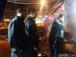 Razia di Tambora, Polisi Sita 21 Botol Miras dari Warung Jamu