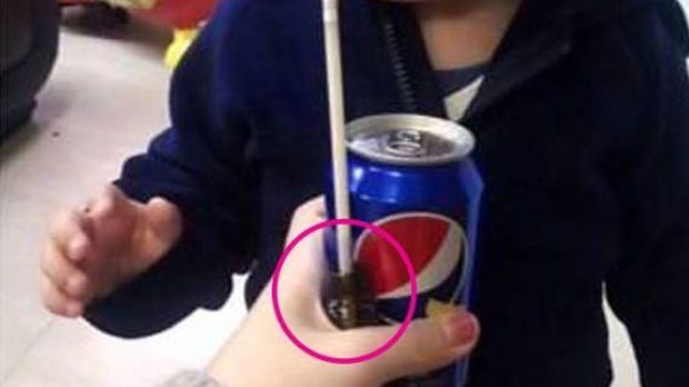 Berbagai Trik yang Dilakukan Ibu Agar Anaknya Mau Minum Obat/ 
