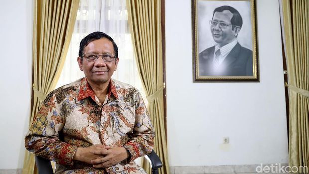 Cuitan Andi Arief Usai Tertangkap: Serang Mahfud Hingga Minta Maaf