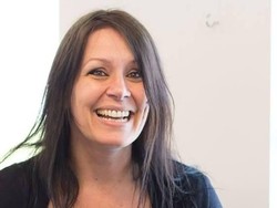 Yoga Tertawa Bantu Wanita Ini Kalahkan Penyakitnya