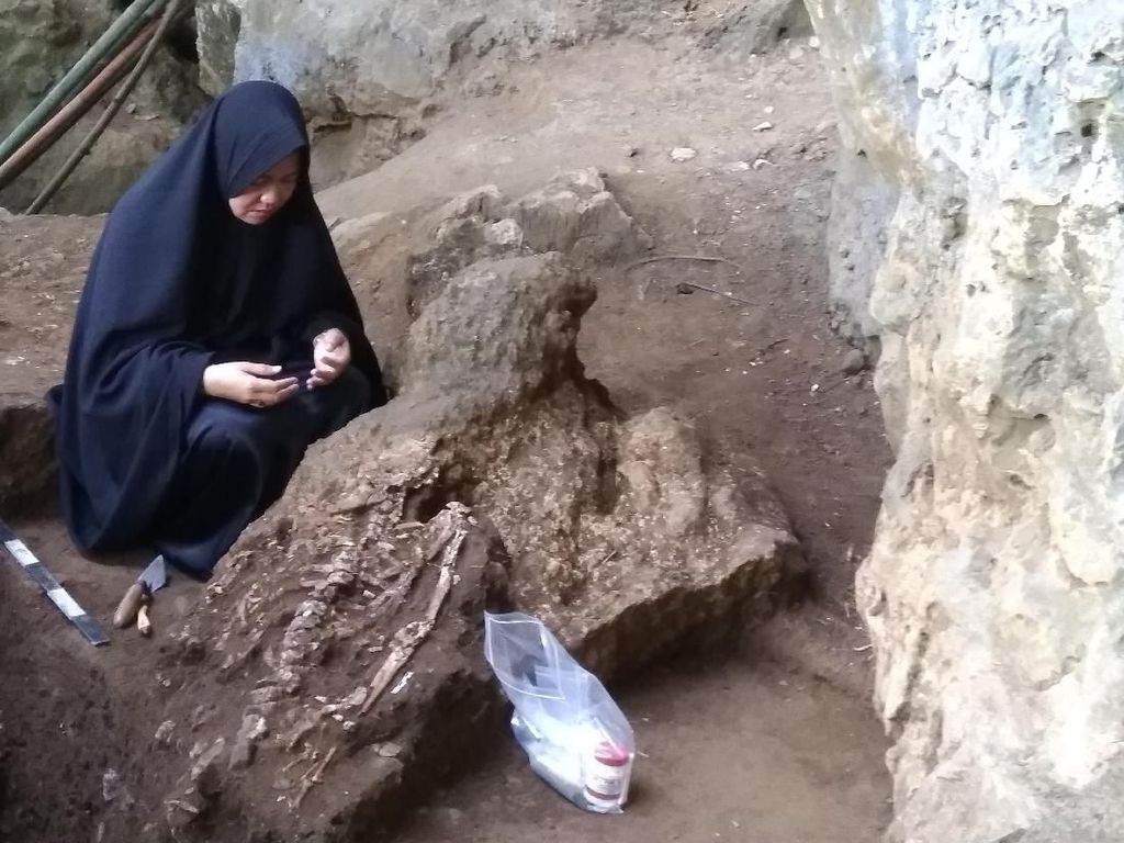 Tunggu Ahli UGM, Karangka Manusia Purba di Maros Ditimbun Tunggu Ahli UGM, Karangka Manusia Purba di Maros Ditimbun
