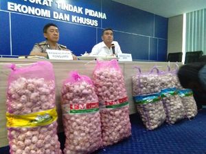 Polri Ungkap Impor Ilegal 300 Ton Bawang Putih dari China dan Taiwan