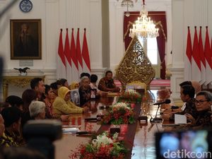 Temui Peserta Kamisan, Jokowi akan Panggil Wiranto-Jaksa Agung