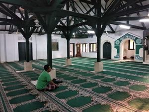 Ada Masjid Berumur Ratusan Tahun di Manggarai
