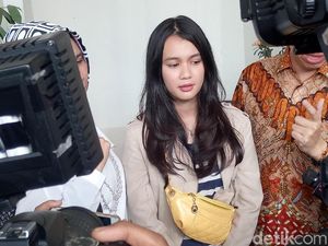 Dhea Annisa Lega Menangkan Sidang Lawan DHL soal Kamera Hilang Dhea Annisa Lega Menangkan Sidang Lawan DHL soal Kamera Hilang