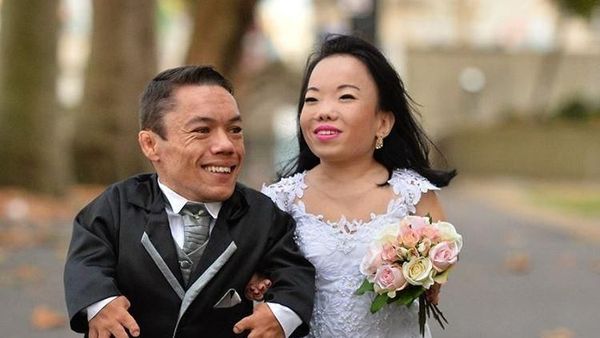 8 Pasangan Tak Biasa yang Buktikan Cinta Tak Memandang Fisik