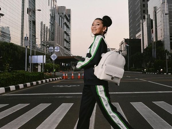 Foto: Gaya Stylish Keponakan Agnez Mo yang Masih 14 Tahun