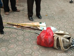 Benda Mencurigakan di Masjid Cirebon Berupa Parang dan Busur Panah