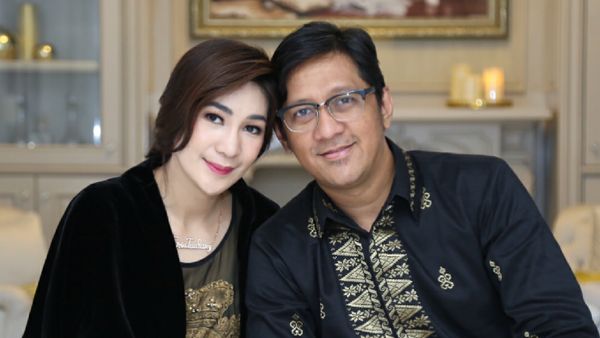Manisnya Perjalanan 13 Tahun Pernikahan Andre Taulany dan Erin
