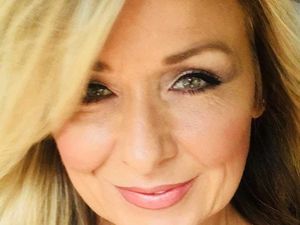 Ngeri! Kondisi Mata Wanita yang Pakai Maskara Tebal Selama 25 Tahun