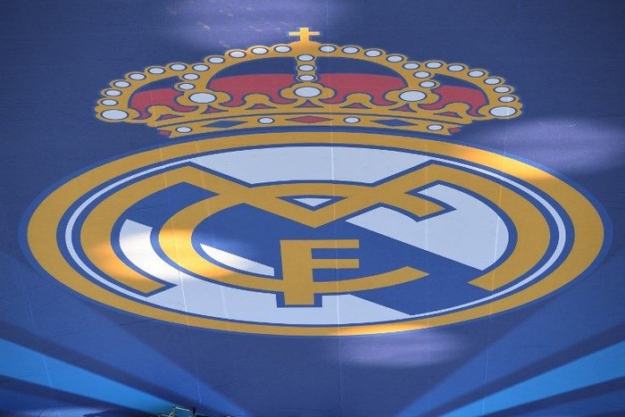 View of Real Madrids logo before the UEFA Champions League final football match between Liverpool and Real Madrid at the Olympic Stadium in Kiev, Ukraine on May 26, 2018. / AFP PHOTO / Franck FIFE