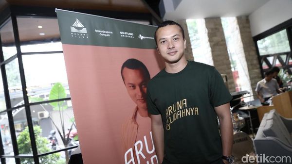 Hey Girls! Nicholas Saputra Jadi Chef di Aruna dan Lidahnya