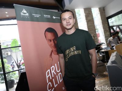 Hey Girls! Nicholas Saputra Jadi Chef di Aruna dan Lidahnya